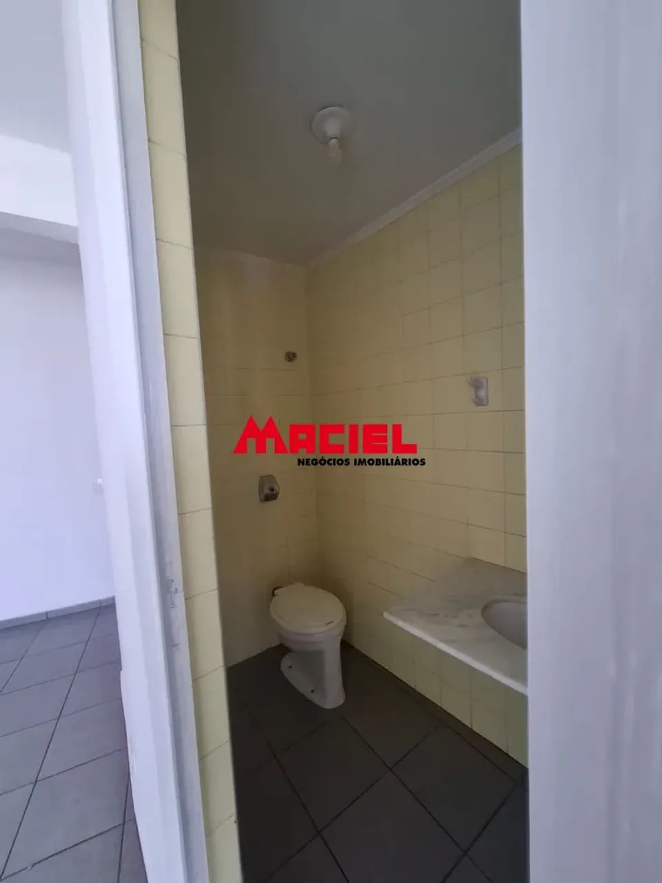 SALA COMERCIAL NO CENTRO DE SÃO JOSE DOS CAMPOS - Foto 2