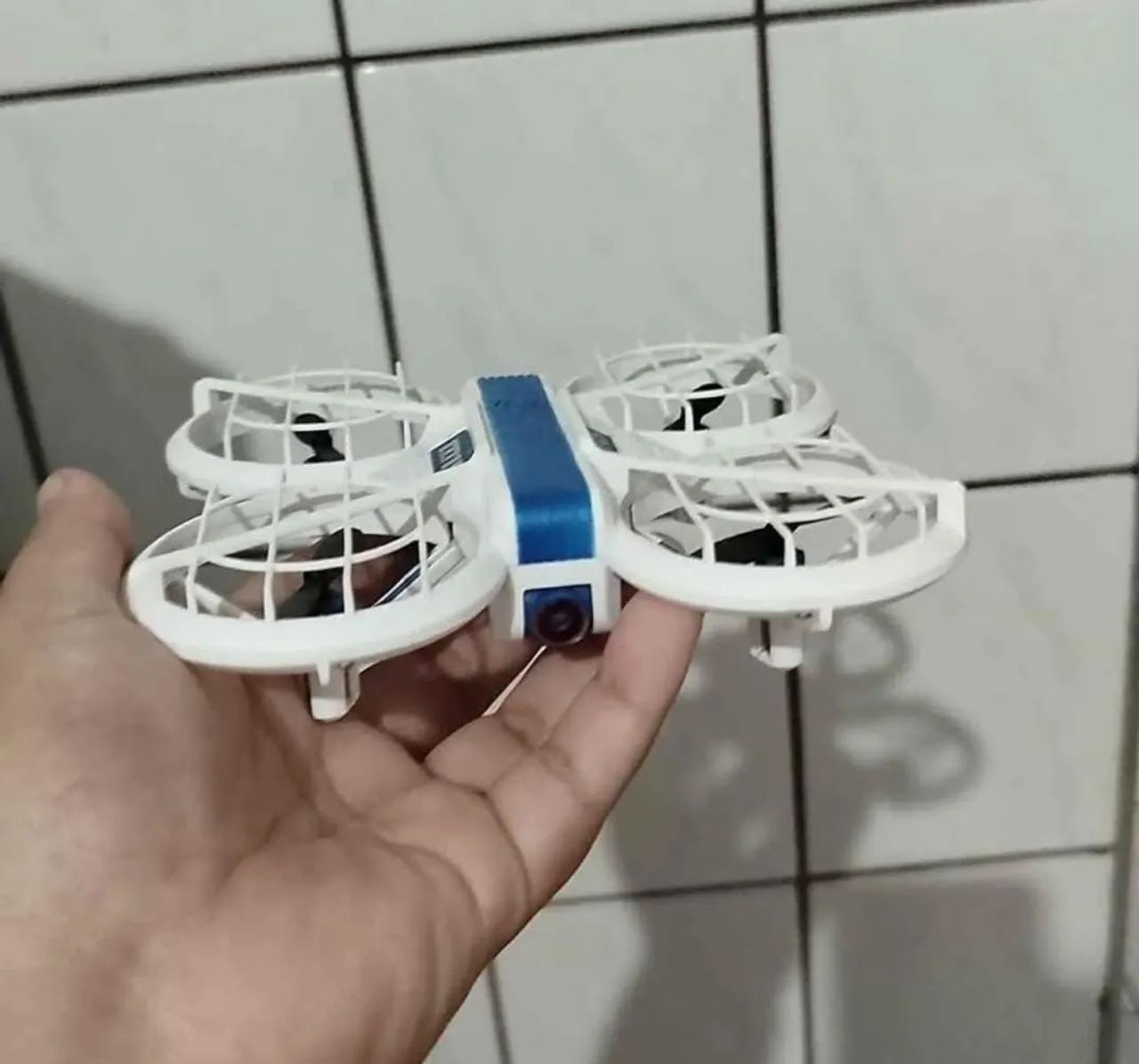 Mini drone câmera com luzes de led - Foto 2