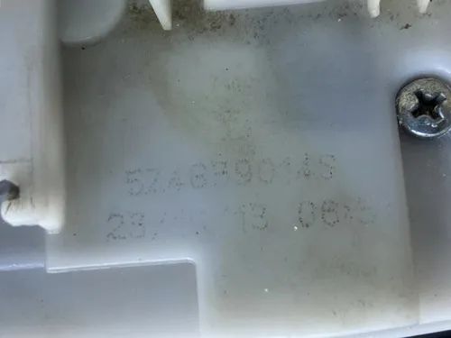 Fechadura Da Porta Traseira Esquerda Fox 2013 2014 - Peças para