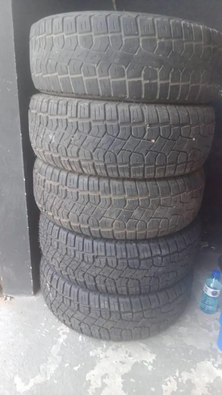 5 Pneus aro 15 - Foto 2