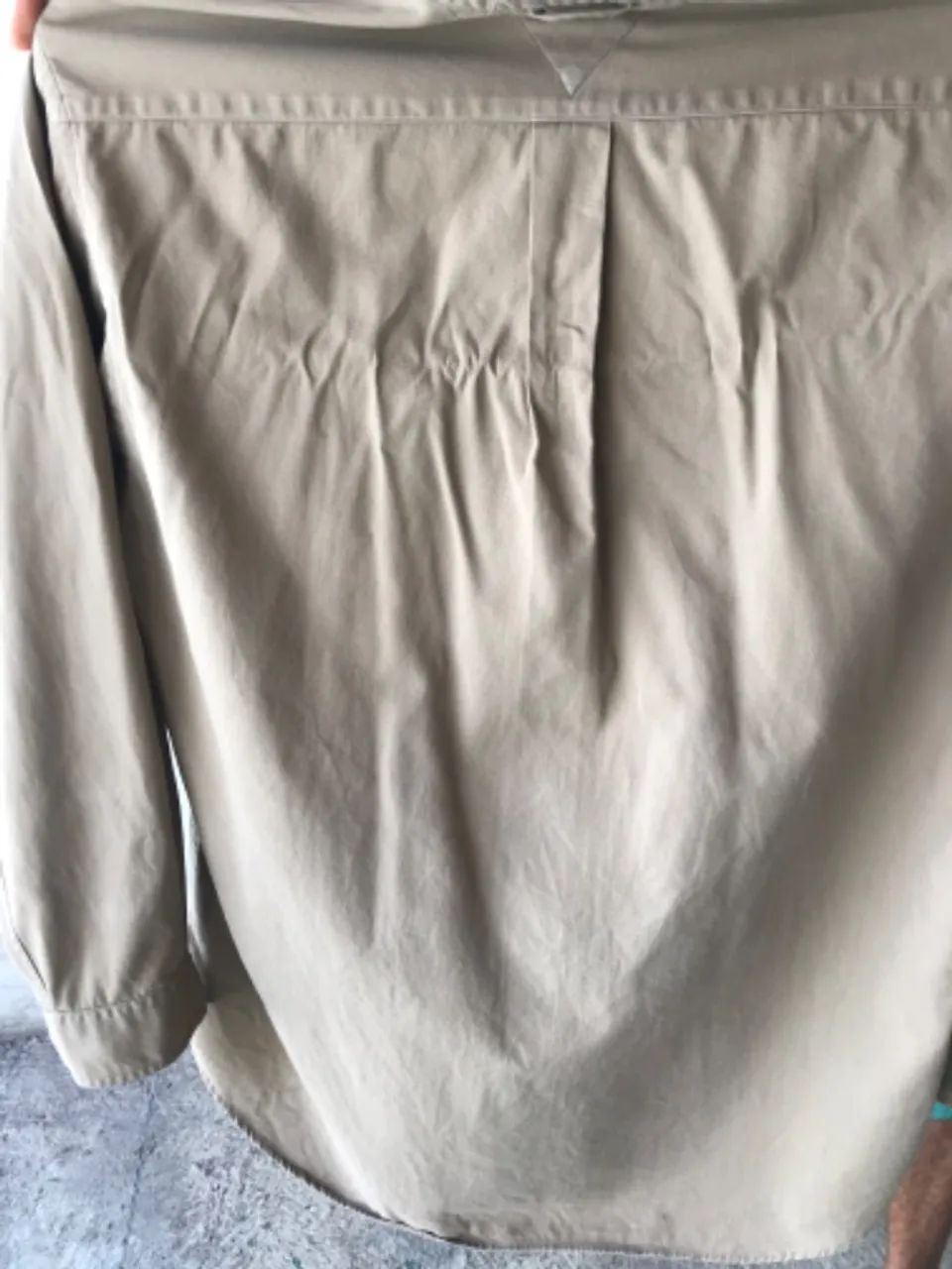 Camisa Tommy Hilfiger Original - Bege Khaki 100% Algodão - Tam M - Ja usada algumas vezes  - Foto 5