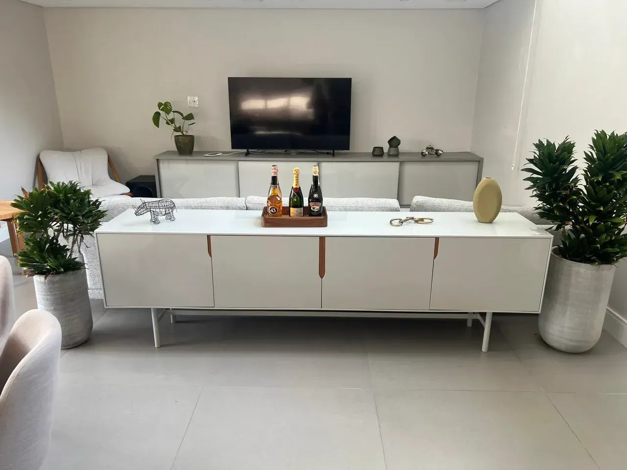 Residência de alto padrão mobiliada com piscina | Santa Mônica - Foto 2
