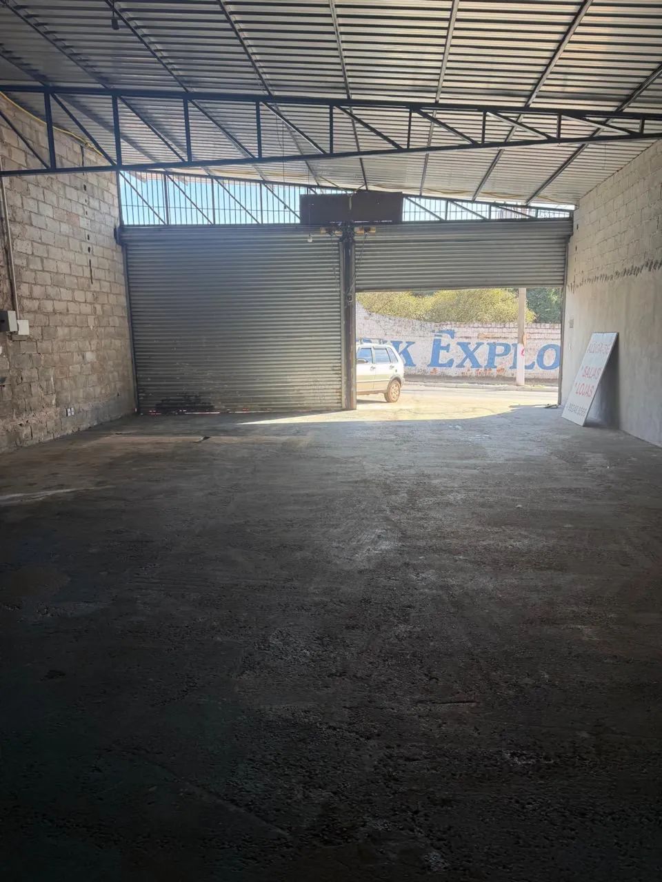 Alugo galpão 125 m2 centro Luziânia  - Foto 2
