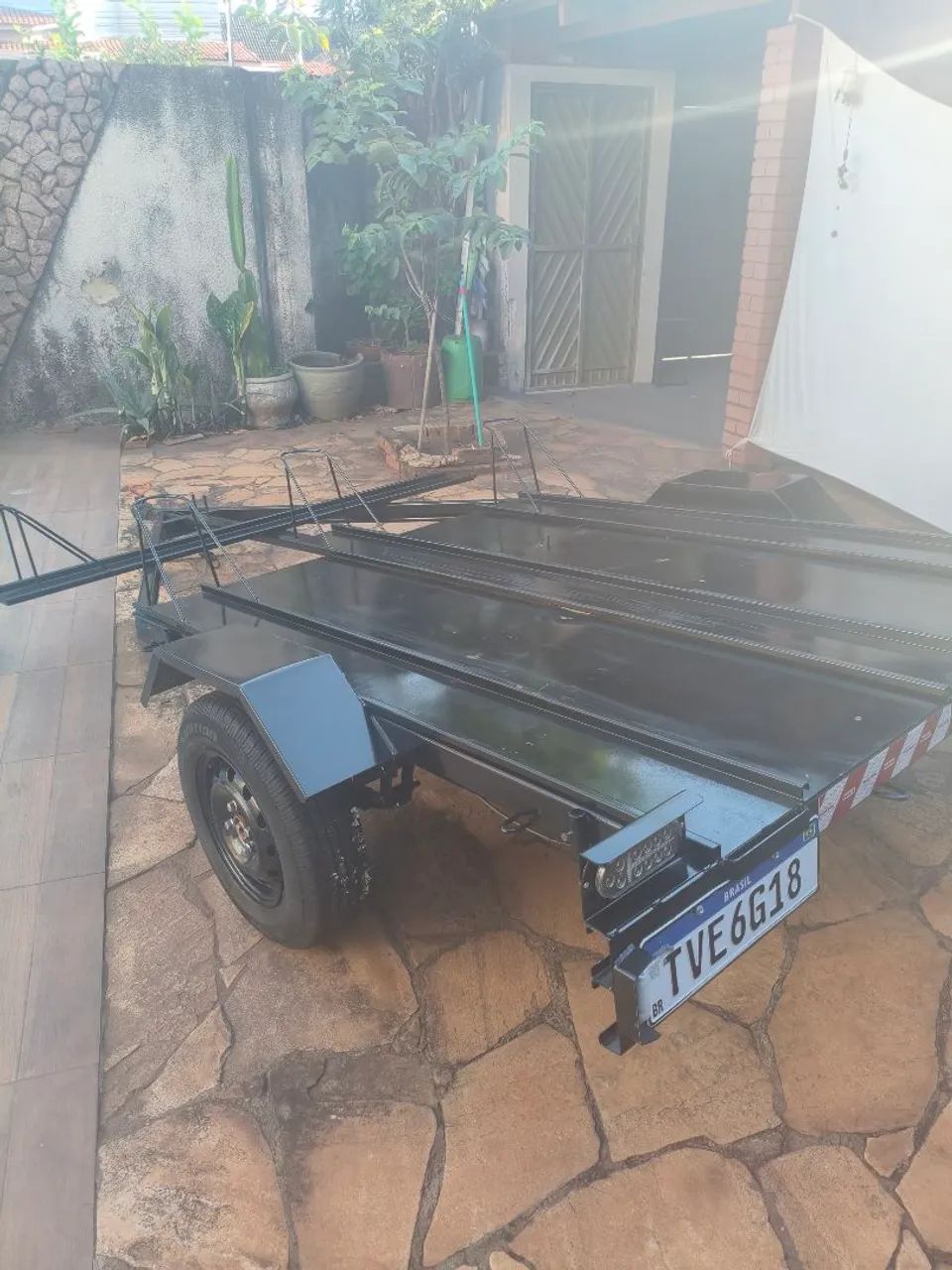 Carretinha para carregar moto