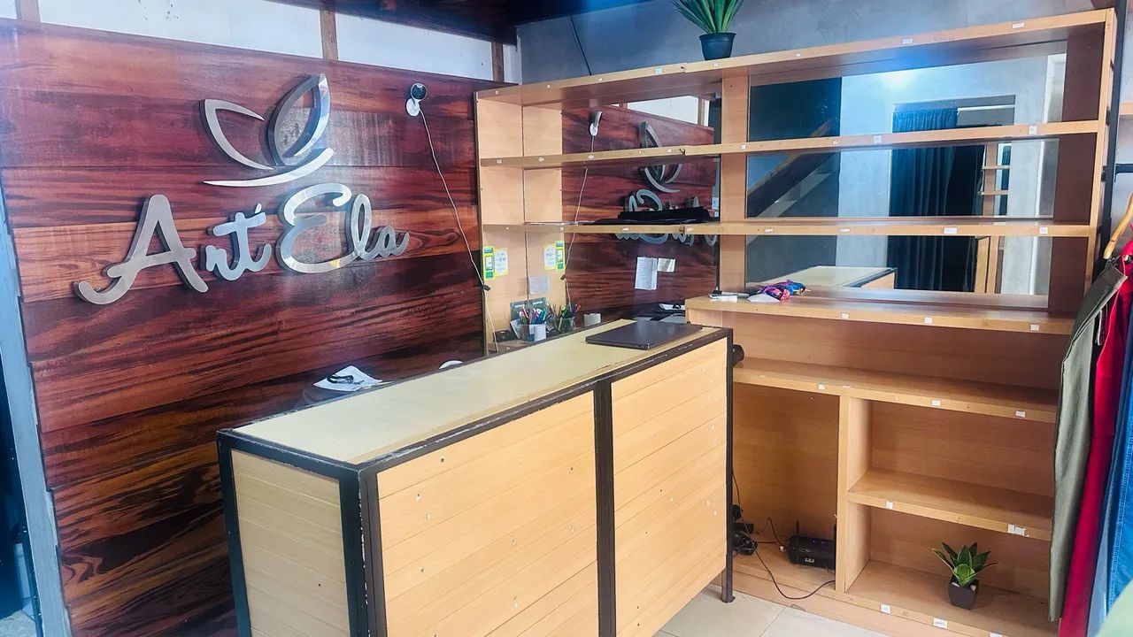 Mobiliário de loja de roupas - Foto 2