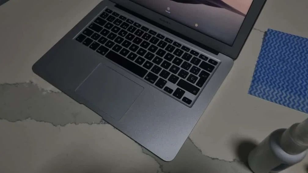 MacBook Air Core i5 | 8GB RAM | Ótimo para estudos e trabalho - Foto 3