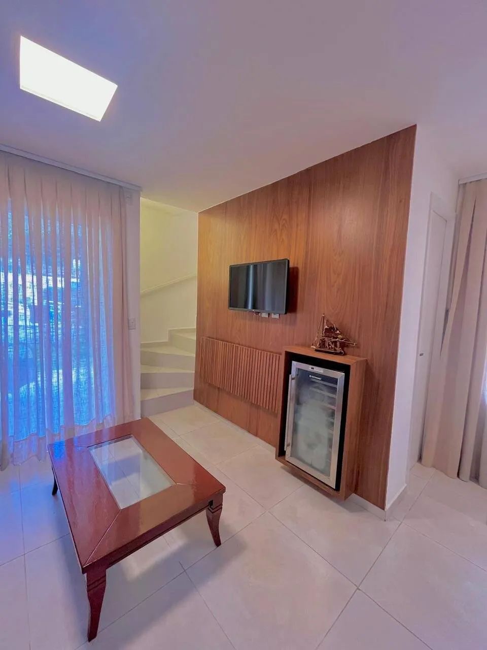 Solar Água - Triplex reformado e mobiliado, com jacuzzi, perto do centro - Foto 3