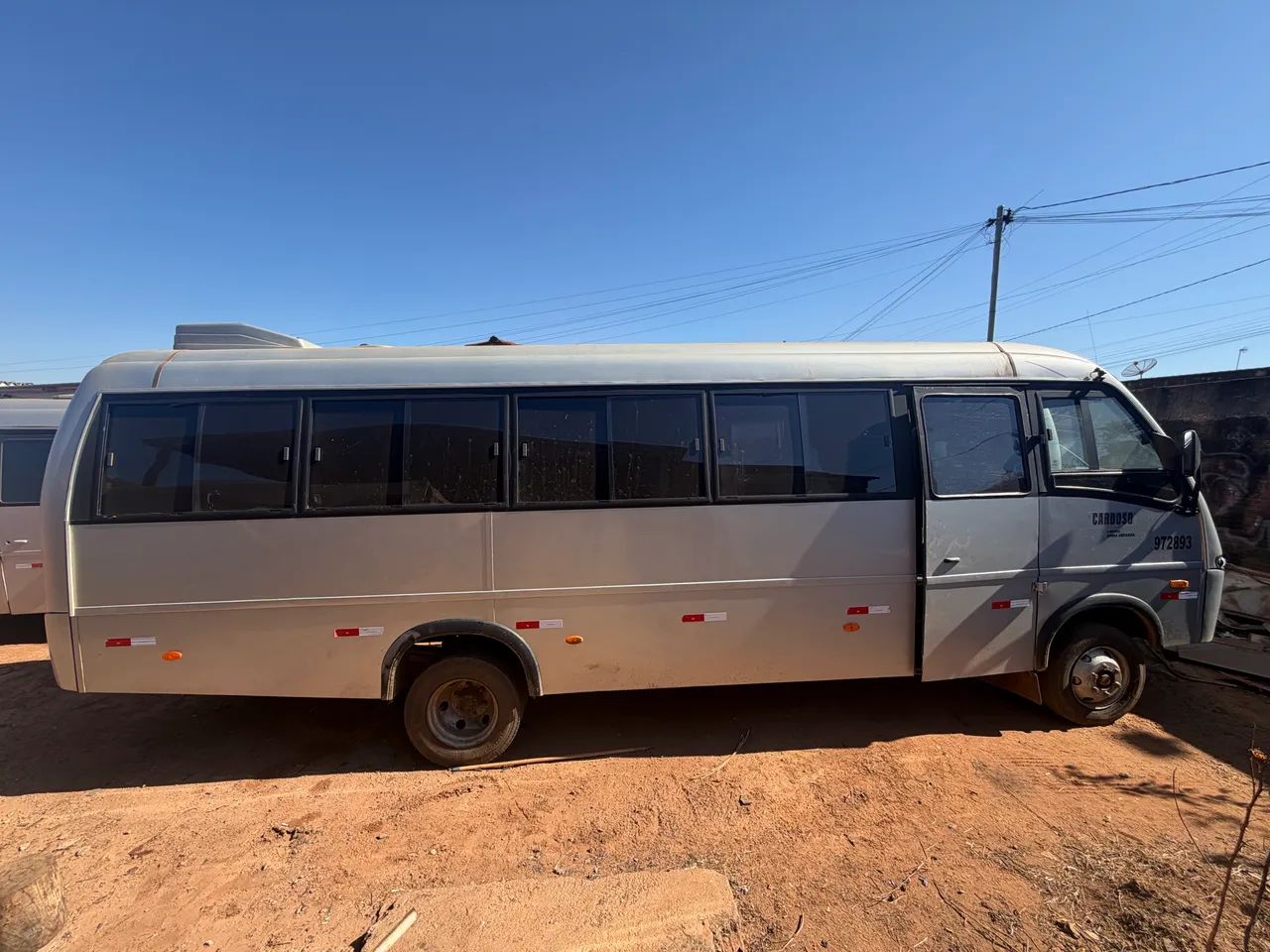 Vendo Microônibus Volare V8 