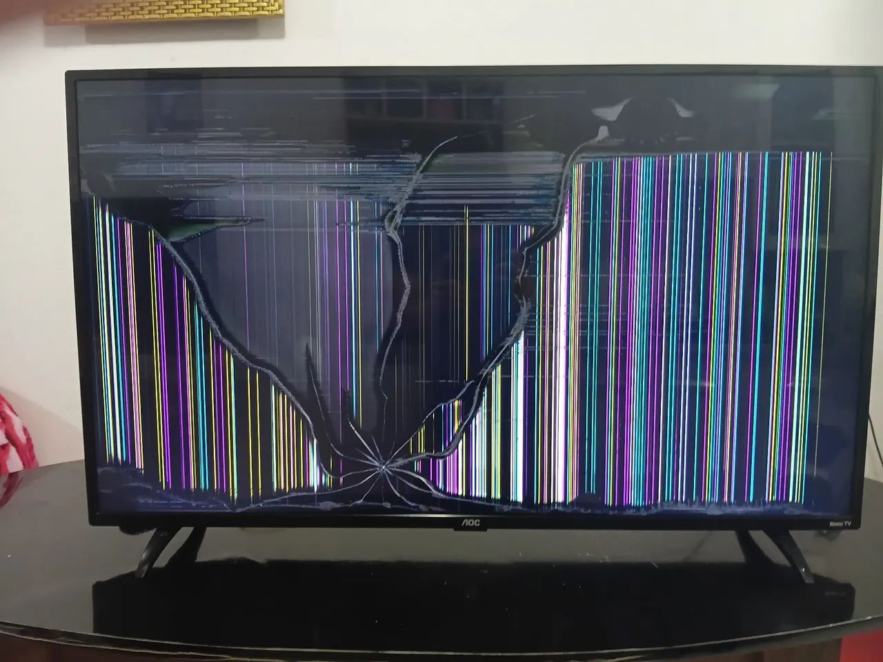 AOC Roku TV 43" 43S5195/78G + Controle - TELA QUEBRADA - Liga Normalmente