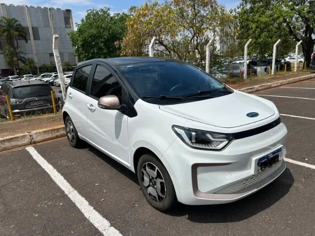 JAC E-JS1 62cv 5P Aut. (elétrico) 2023