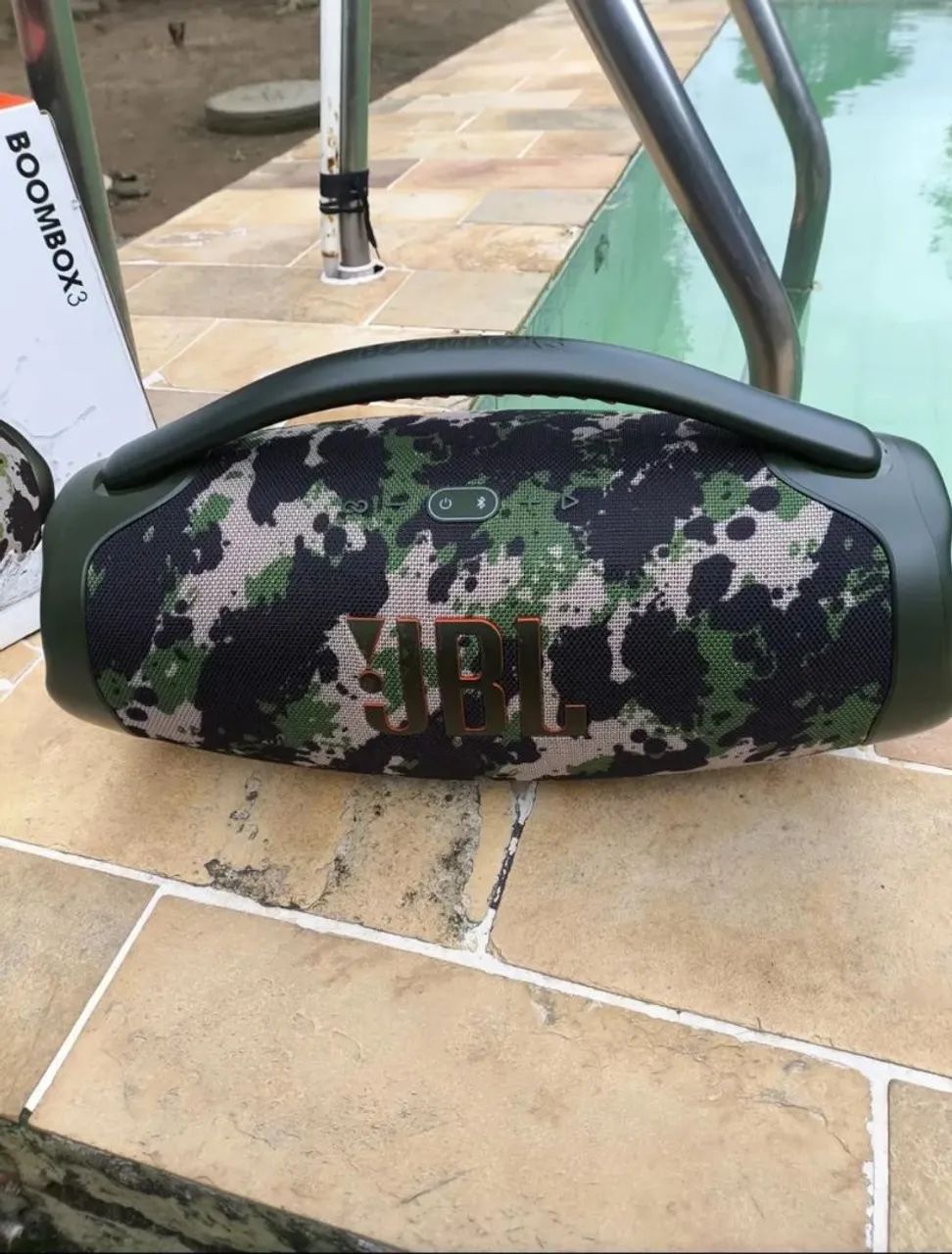 Bombox3