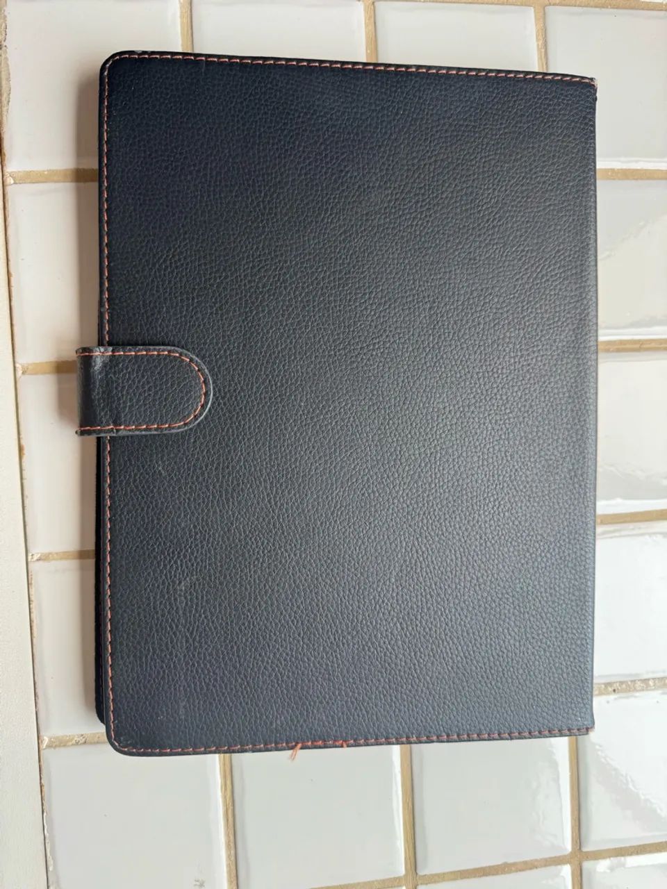 capa com teclado embutido para tablet  - Foto 2