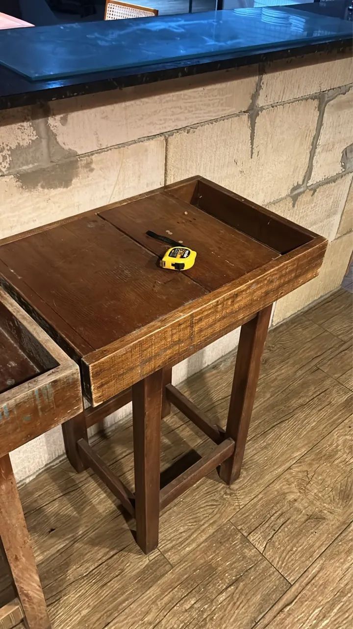 Suporte auxiliar mesa em madeira 