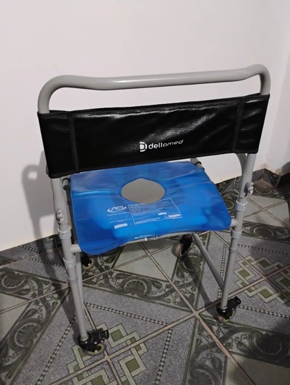 Cadeira de banho desmontável 'Dellamed 360° - Foto 2