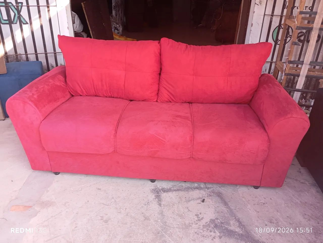 Sofá vermelho novo - Foto 2