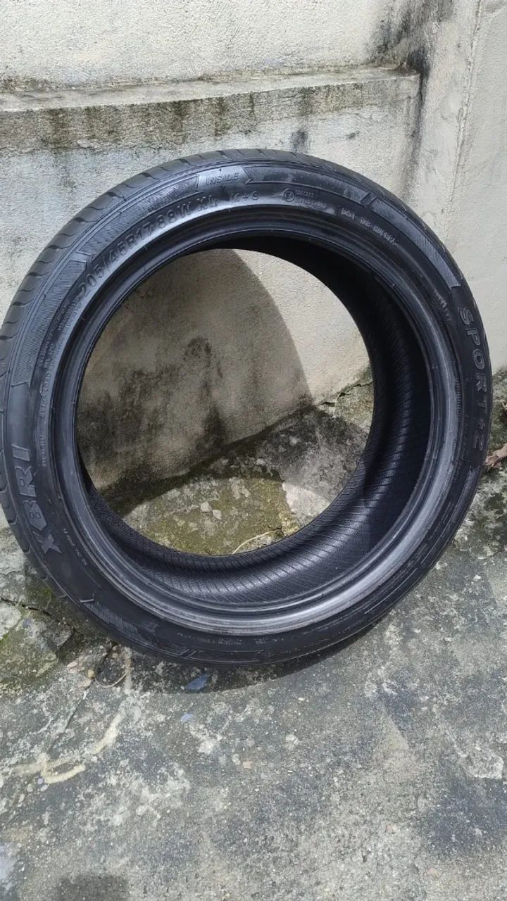 Pneu de Carro - Foto 2