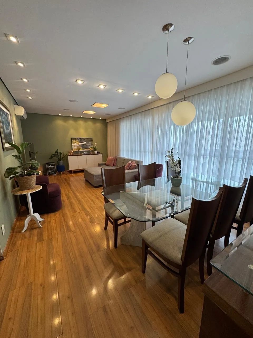 Apartamento à venda com 3 dormitórios, 112,19 m² e 2 vagas no Edifício Cora Coralina | Gle