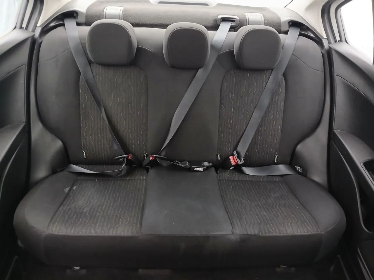 Fiat Cronos 1.0 6V Flex, foto 18 de 18