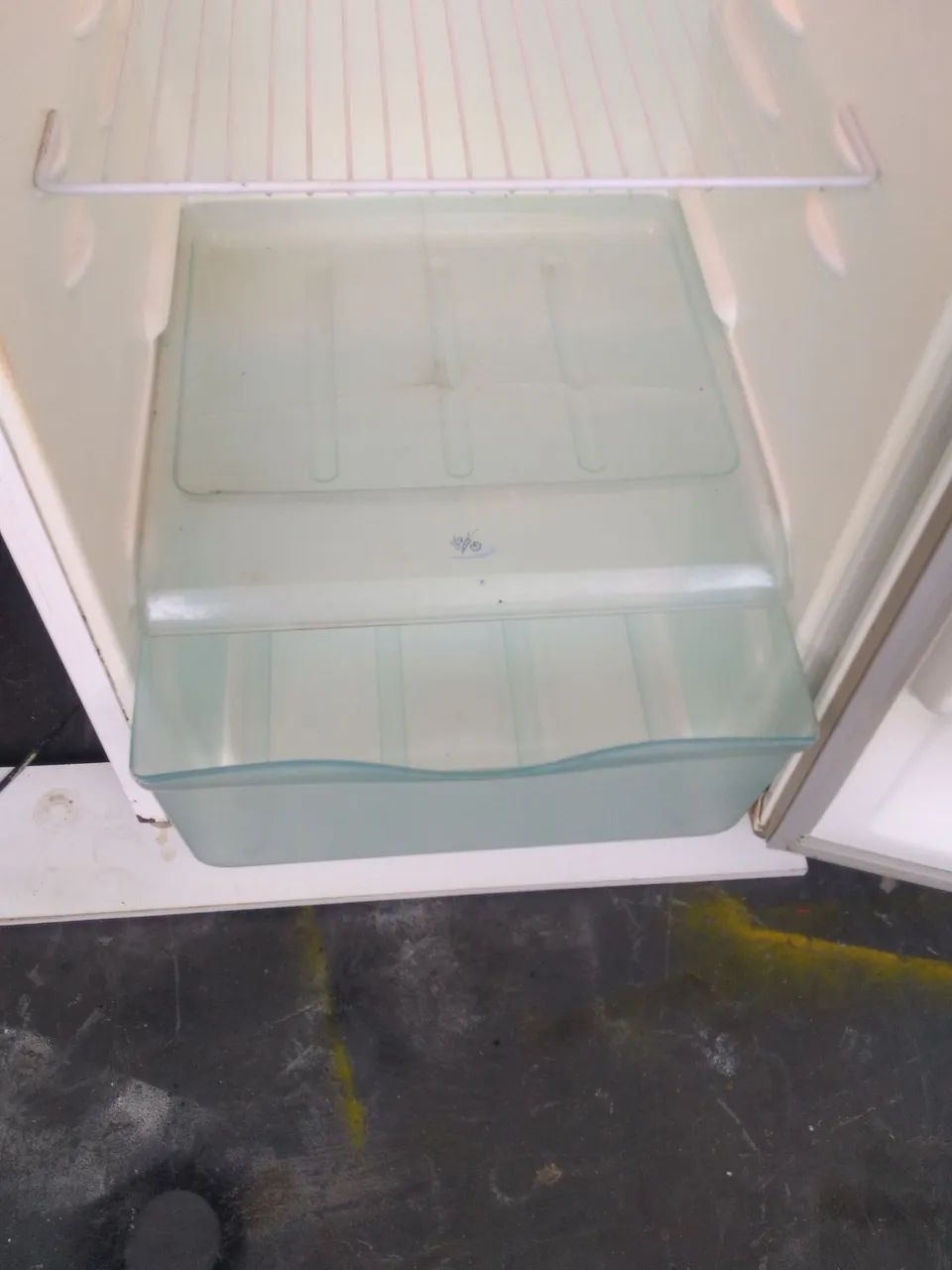 Vendo Geladeira Electrolux usada - Foto 5