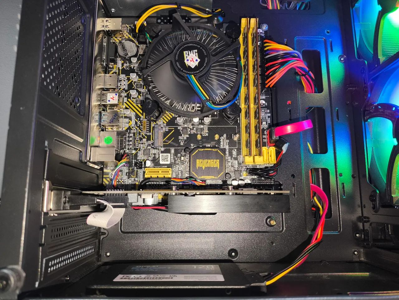 PC * Core i3 / 6GB DDR3 / SSD 120GB / Geforce 210 - Foto 3