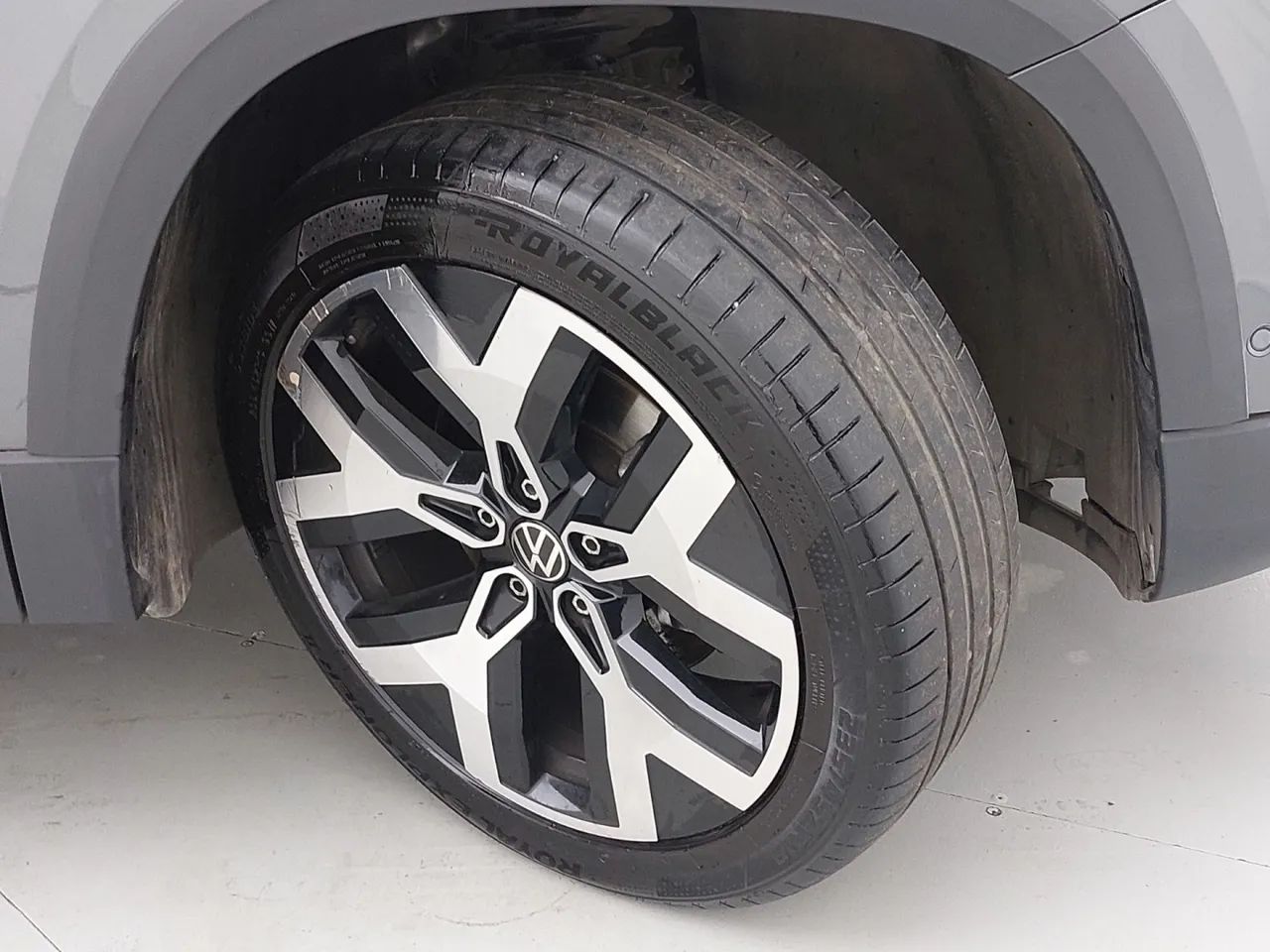 Volkswagen Taos Highline 1.4 250 TSI Flex Aut., foto 13 de 18