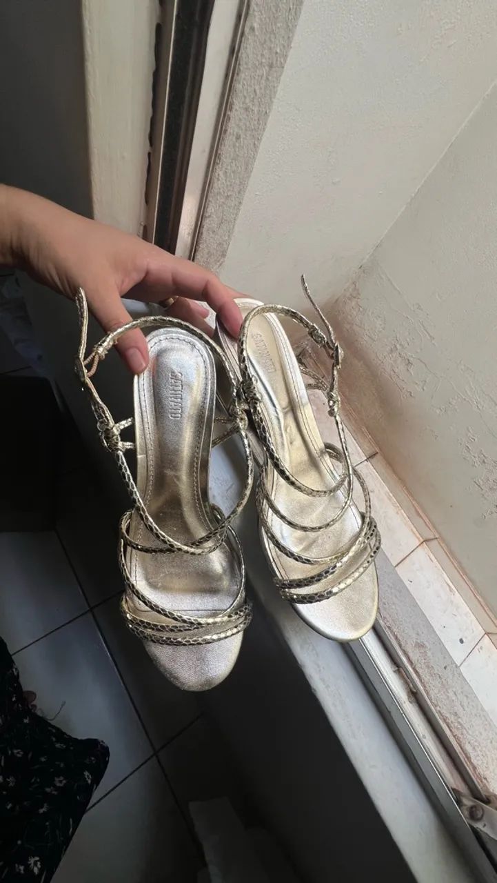 Sapatos femininos - Foto 4