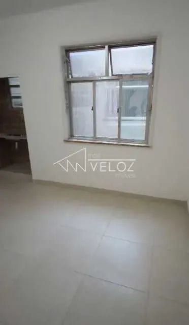 Kitnet/Conjugado - / Residencial / Centro