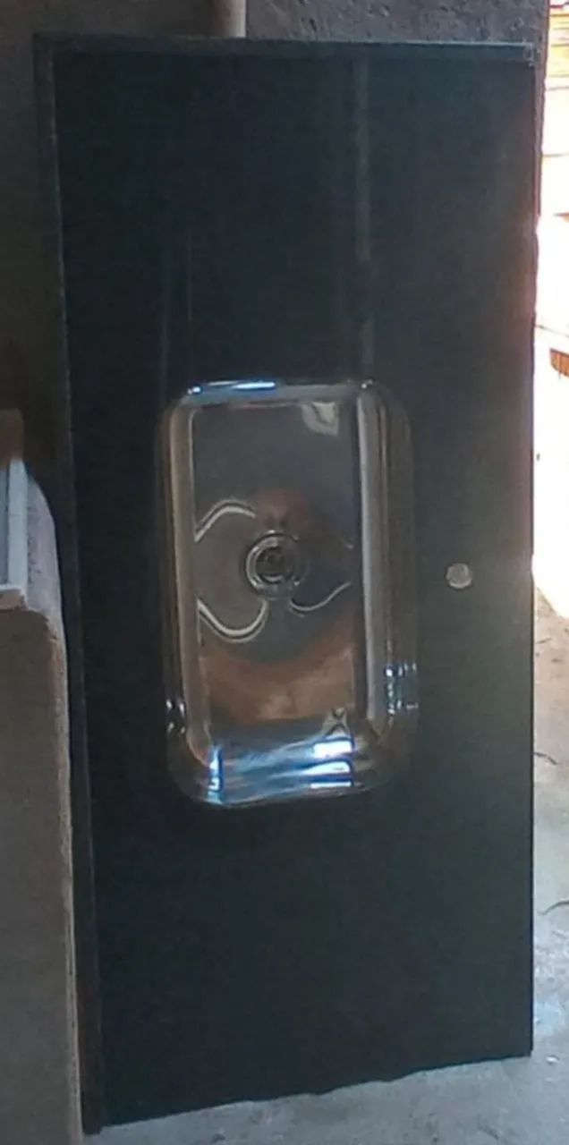 Pia de granito com Cuba em inox