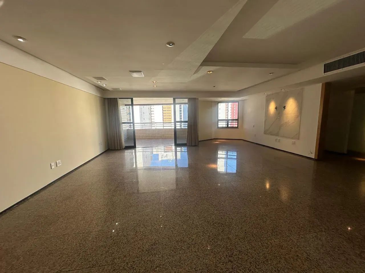 Apartamento com 203m² para LOCAÇÃO no Guararapes - Foto 5