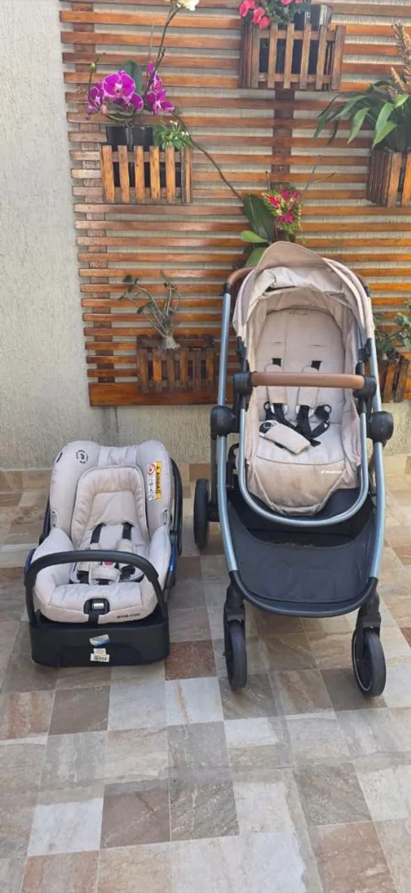 Carrinho bebe Maxi Cosi Anna com bebê conforto 
