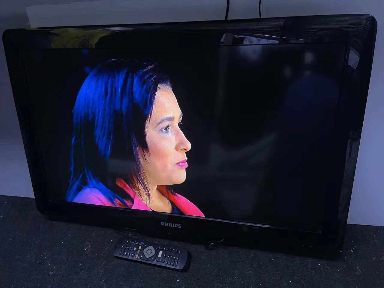 Super promoção TV digital Philips 32 polegadas funcionando perfeitamente leia a descrição - Foto 2