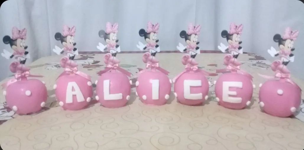 CHOCOMAÇÃS DECORADAS SOB ENCOMENDAS!