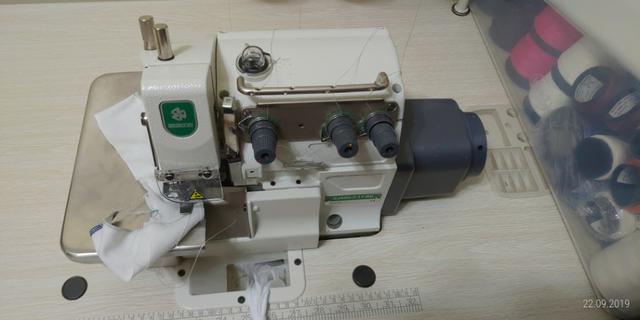 Máquina de Costura Overlock Industrial ZOJE - Foto 2