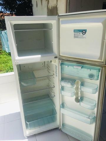 Geladeira - Foto 2