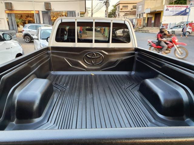 Toyota Hilux CS 4x4 -2017 - Foto 9