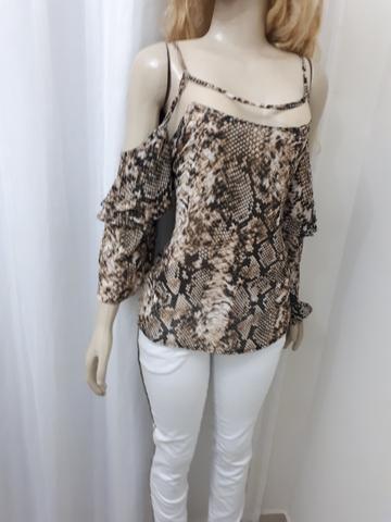 Blusa detalhes em tule - Foto 5
