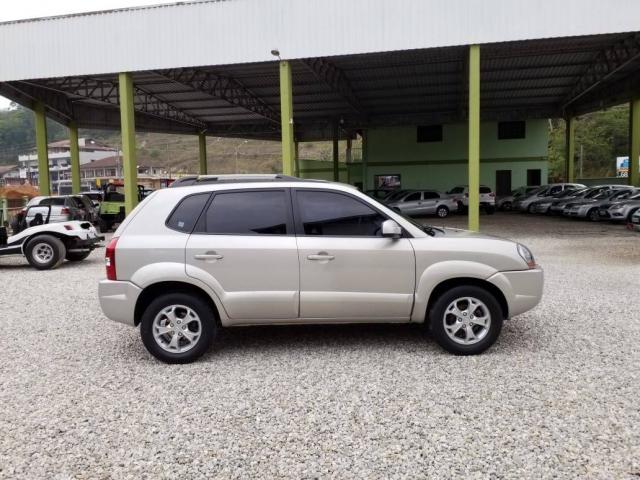TUCSON 2008/2009 2.0 MPFI GLS 16V 143CV 2WD GASOLINA 4P AUTOMÁTICO - Foto 2