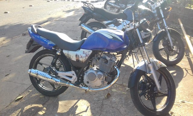 VENDO SUZUKI YES 125