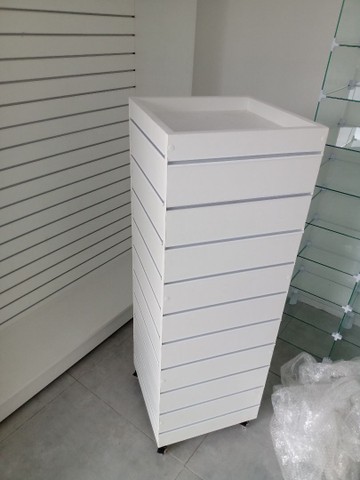 Estantes em MDF branco - Foto 3