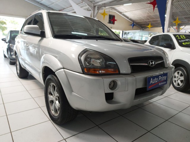 HYUNDAI TUCSON GLS 2.0 FLEX AUTOMÁTICA IMPECÁVEL PNEUS NOVOS