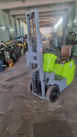 Empilhadeira Elétrica Nova - 1810 - Foto 2