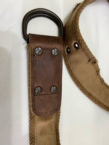 Cinto usado masculino com detalhe em couro Abercrombie e Fitch