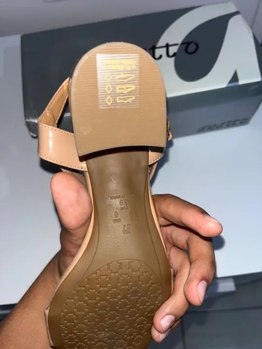 SANDÁLIA DE SALTO GROSSO ALEATTO - Foto 3