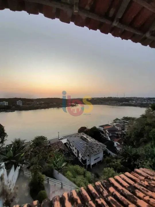 Vendo Casa em Local Privilegiado - Foto 2