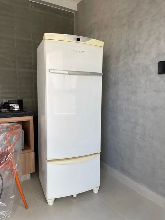 Envelopamento de geladeira  - Foto 4