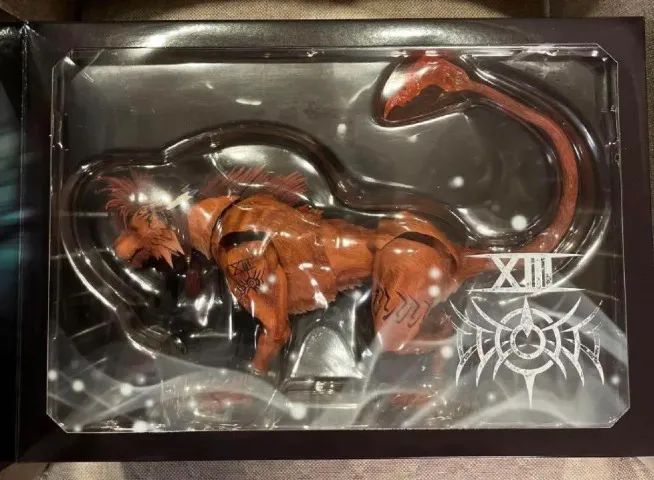 Play Arts Kai RedXIII - Foto 3