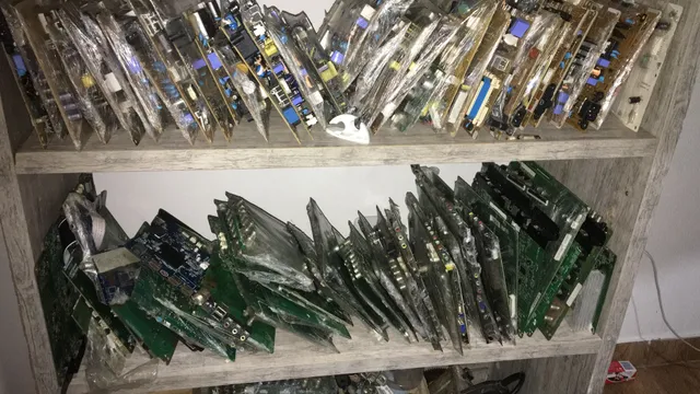 Placas de TVs, vários modelos vendo tudo barato