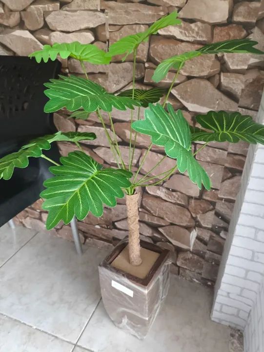 Planta artificial com jarro decoração  - Foto 3