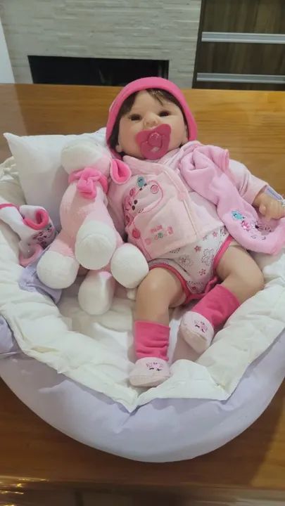 Boneca bebê Reborn com Moisés. - Foto 3