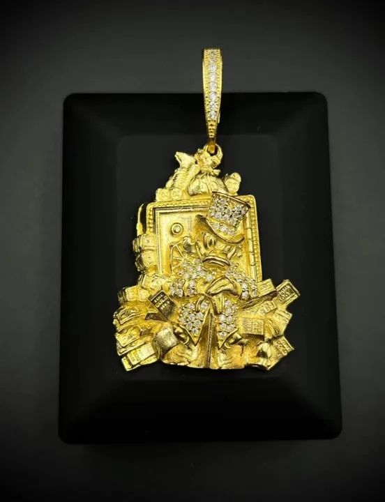 Pingente Moeda Antiga tio patinhas 